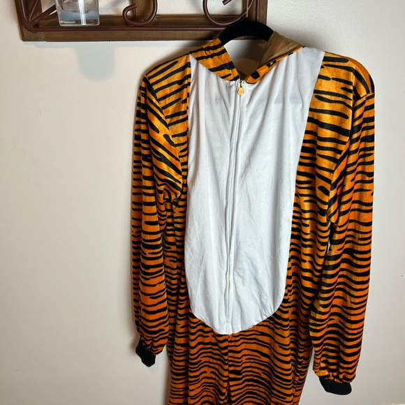 Tiger Halloween costume L/XL - Picture 15 of 16